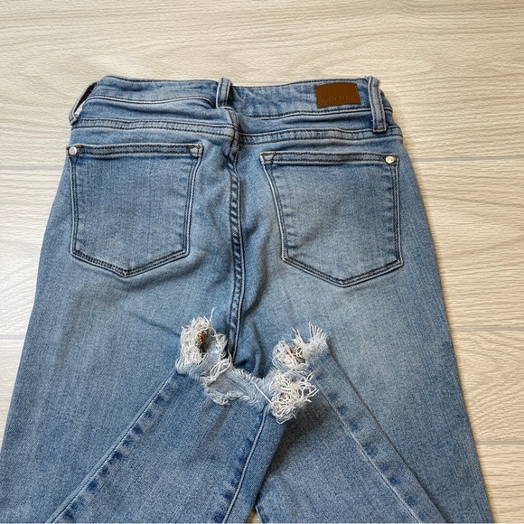 Judy Blue JB8843 Shark-bite Frayed Hem High Rise Medium Wash Jeans Size 3/26 - Picture 7 of 13